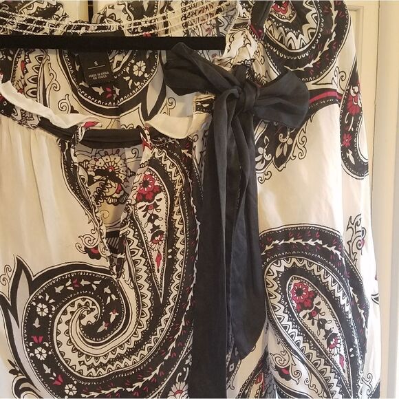 White House Black Market Paisley Blouse - Picture 8 of 8